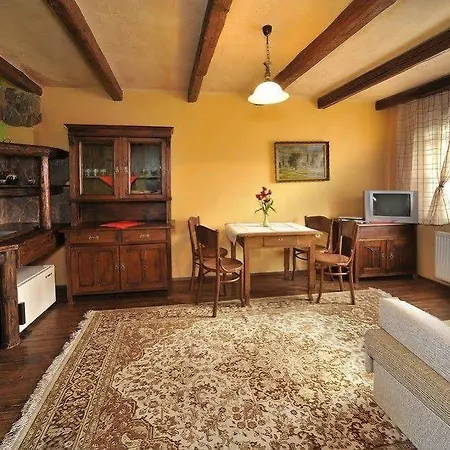 Village * Veľký Slavkov