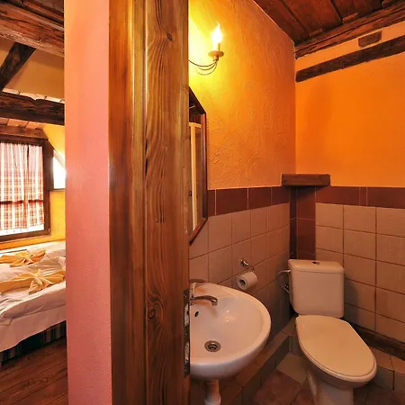 Village Apartment *