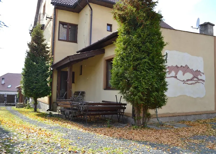 Village * Veľký Slavkov